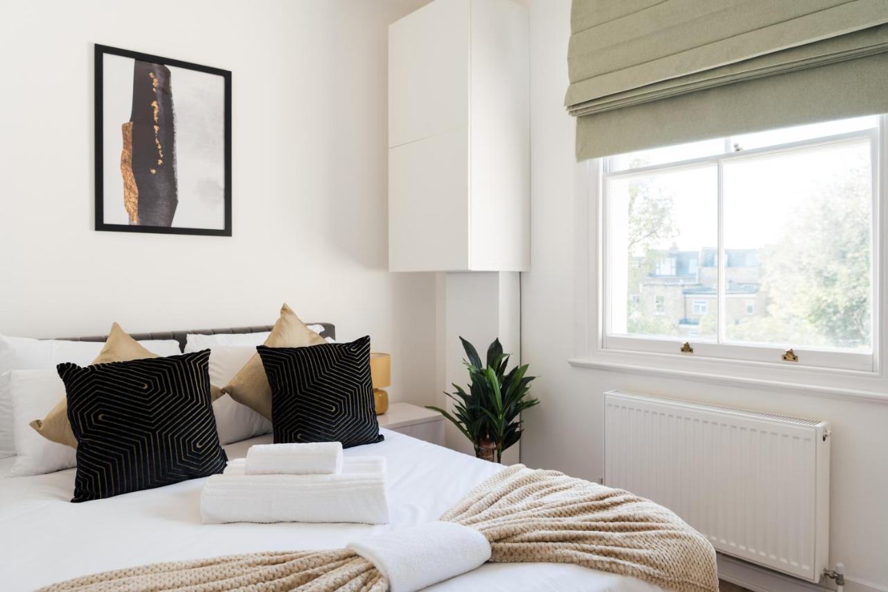 Ferienwohnung Stunning & Stylish 2 Bed Flat In West London Exterior foto