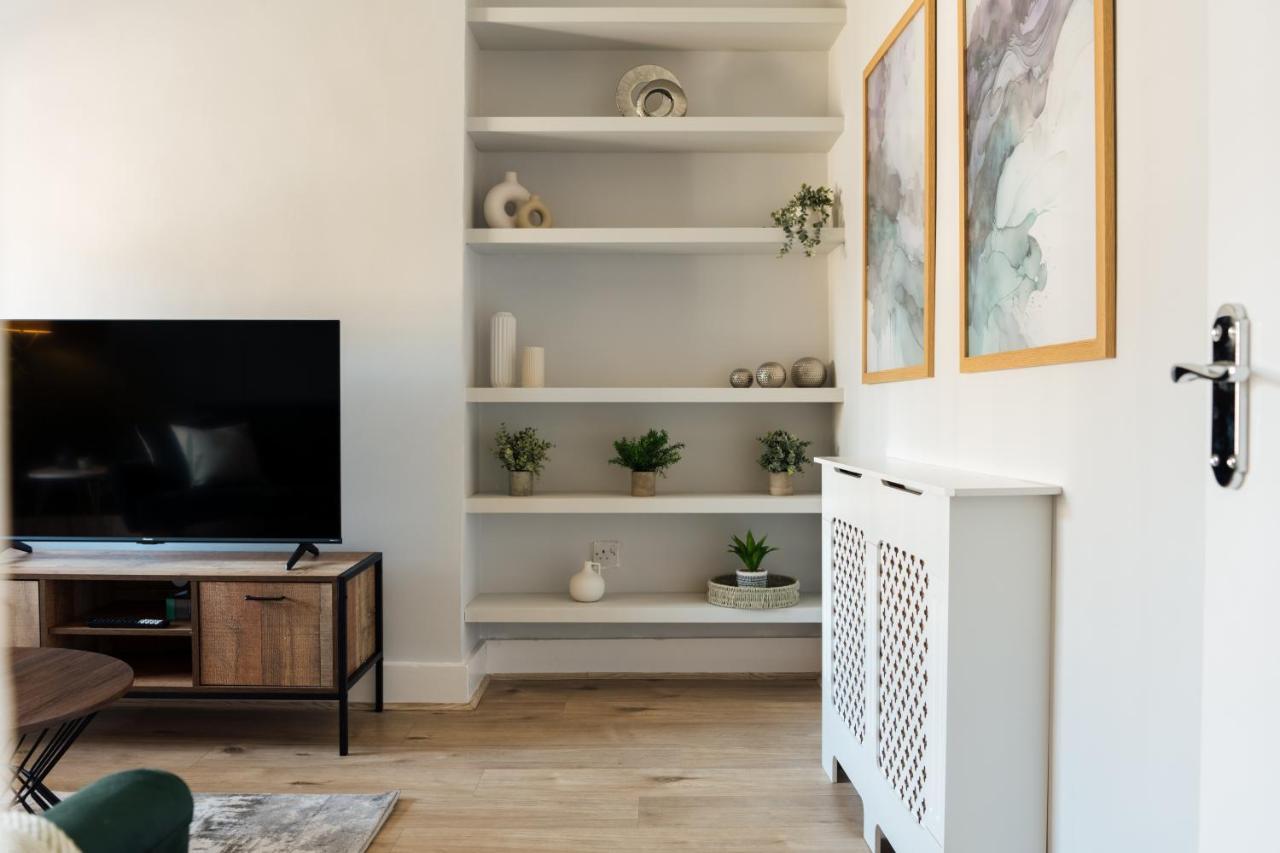 Ferienwohnung Stunning & Stylish 2 Bed Flat In West London Exterior foto