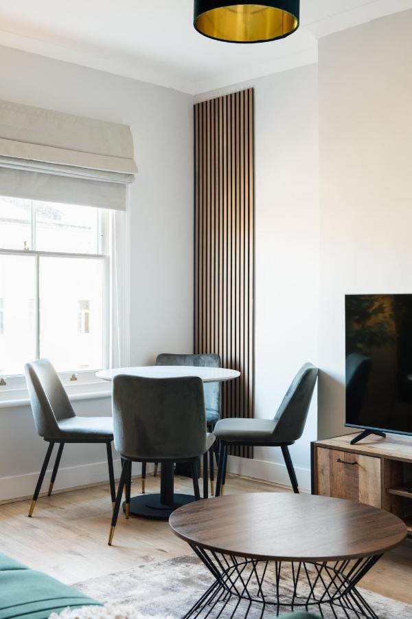 Ferienwohnung Stunning & Stylish 2 Bed Flat In West London Exterior foto