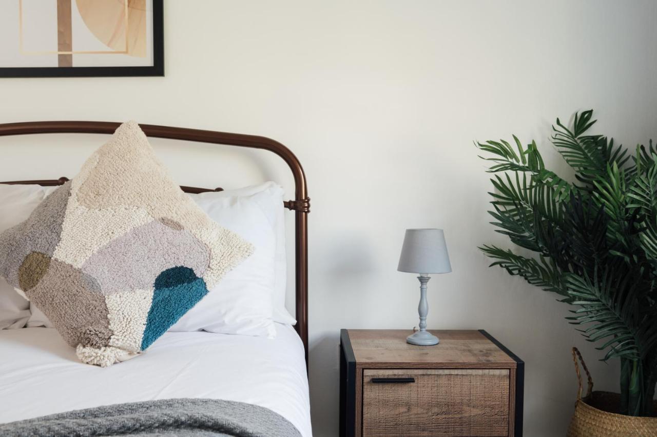 Ferienwohnung Stunning & Stylish 2 Bed Flat In West London Exterior foto