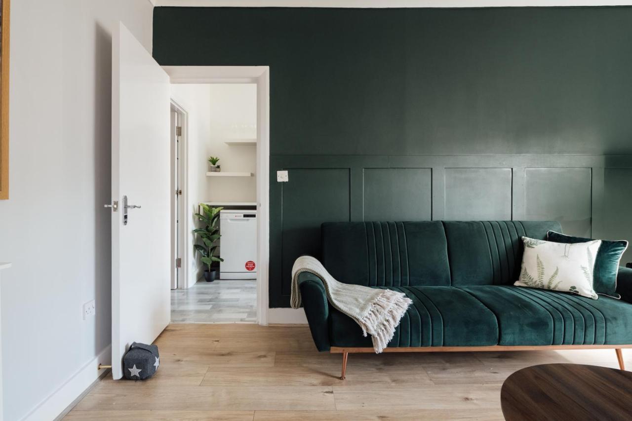 Ferienwohnung Stunning & Stylish 2 Bed Flat In West London Exterior foto